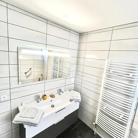 Chez Basou * Saint-Haon-le-Vieux